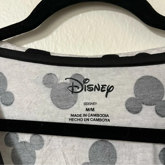 DISNEY Women's size Medium Oversized All over Print Mickey Mouse Pocket Tee - Picture 2 of 5